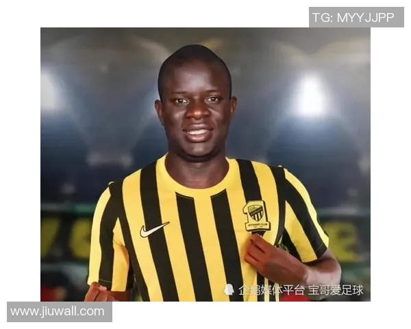 沙特足球明星爆炸头引发全球热议球场内外的时尚风潮与文化碰撞